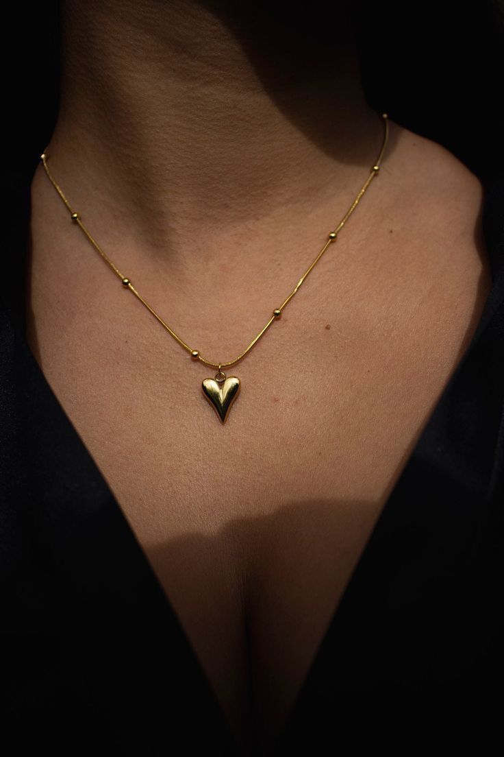 DIAERA | Hearts in Harmony –Dual-Tone Pendant Necklace (Gold & Silver)